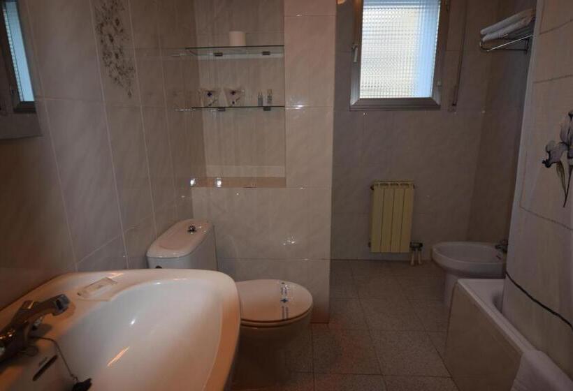 هتل Hostal Blazquez Sanchez