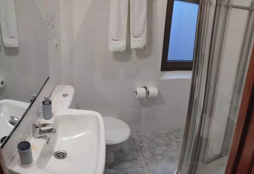 فندق Hostal Hispanico I