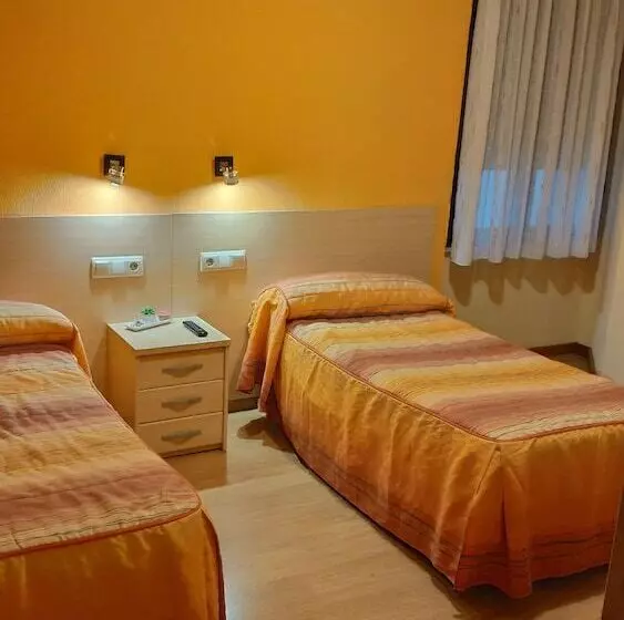 فندق Hostal Hispanico I