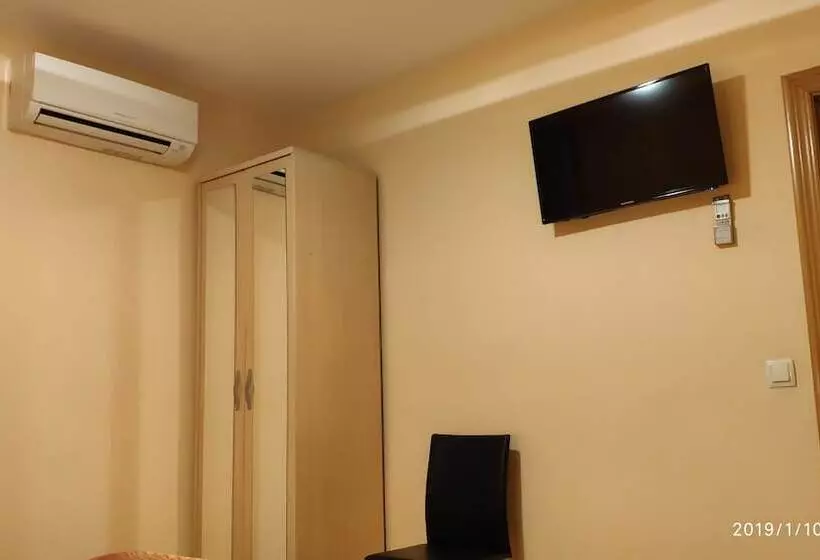 فندق Hostal Hispanico I