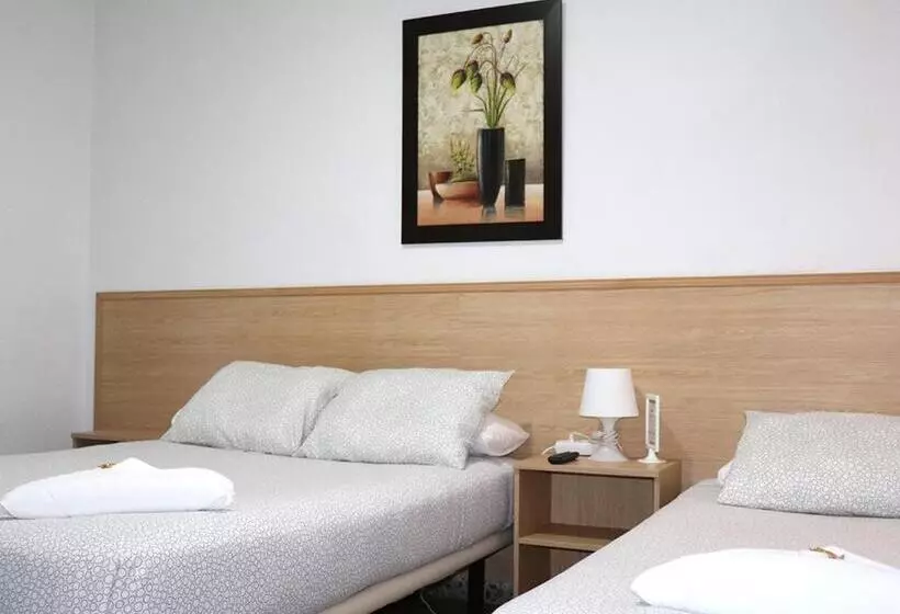 Hotel Hostal Milmarcos