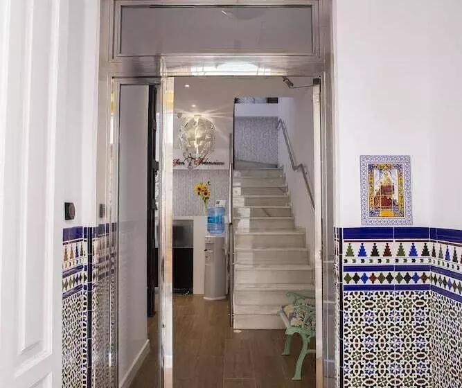 هتل Hostal San Francisco