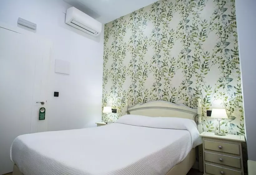 هتل Hostal San Francisco