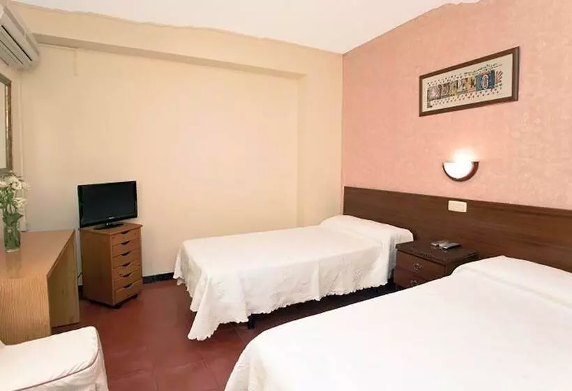 호텔 Hostal Tropical