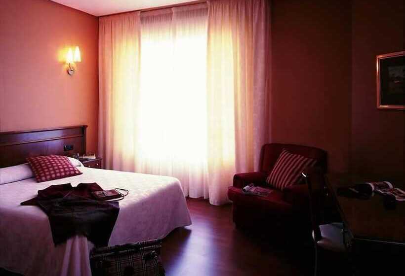 Отель Las Moreras