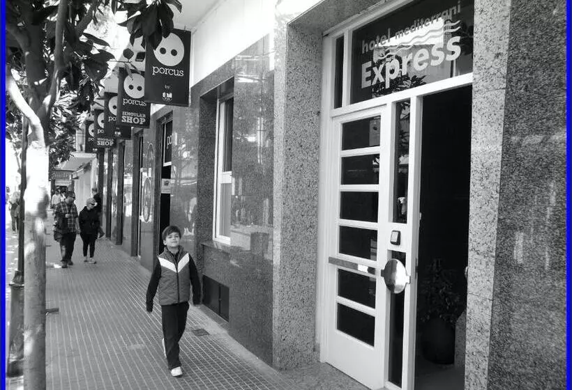 בית מלון כפרי Mediterrani Express