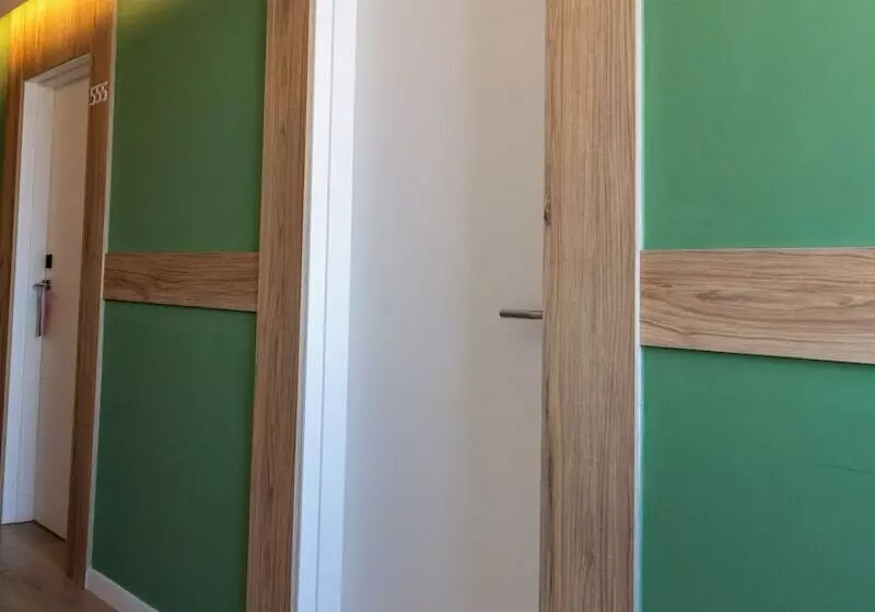 هتل Ohtels Carabela