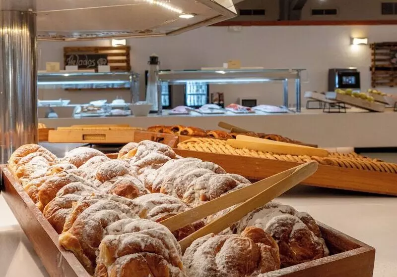 هتل Ohtels Carabela