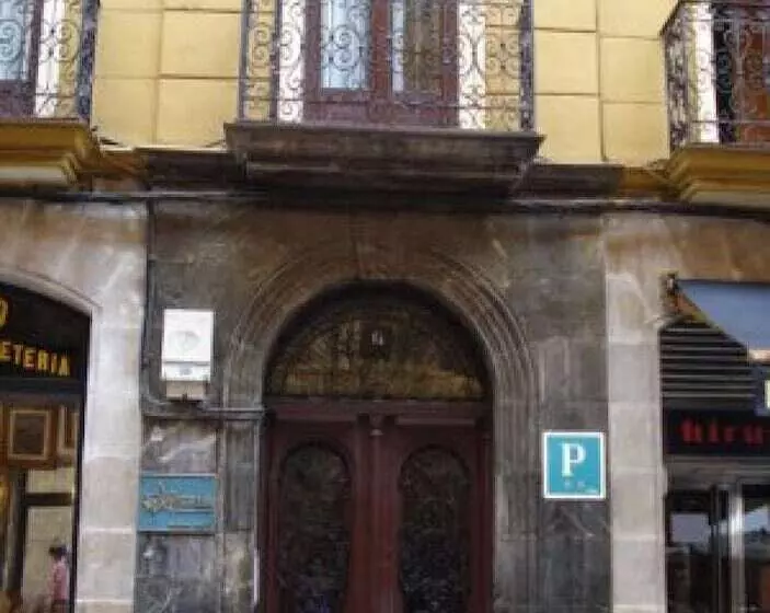 پانسیون Arenal Suites Bilbao