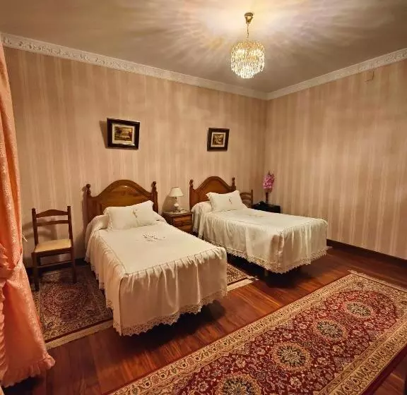 פונדק Pension Lorea