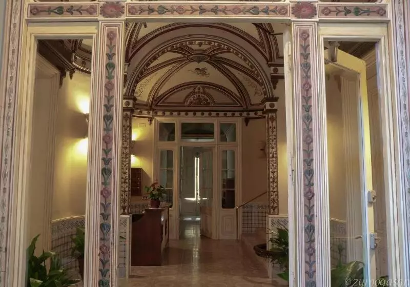 Hostal Plaja I Pati De Can Plaja