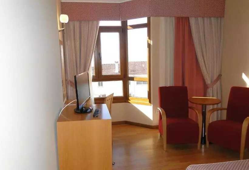 Отель Costa Verde