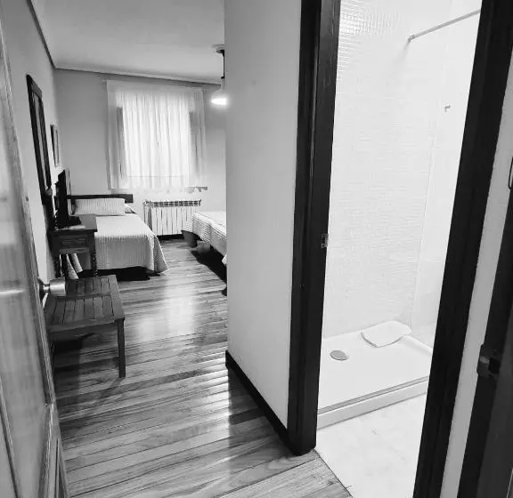 فندق Hostería El Cruce