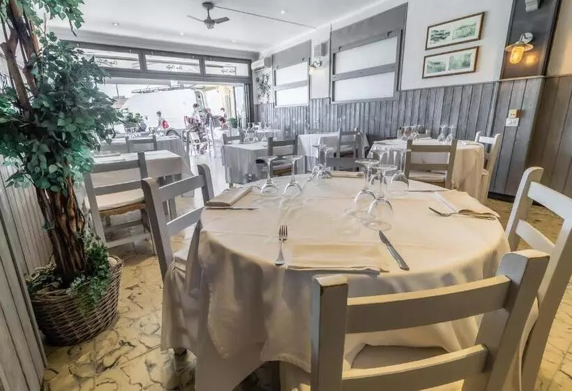 Отель Fonda Can Dalfo By Vivere Stays