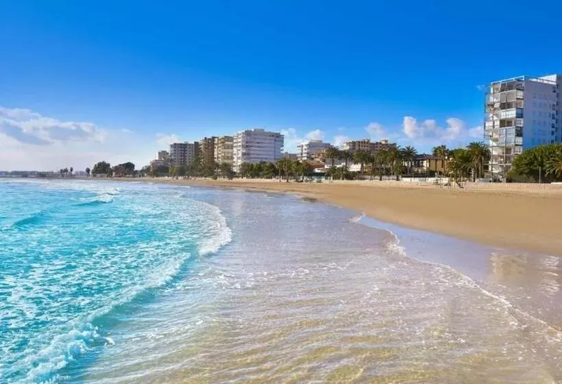 Отель Hostal Garamar