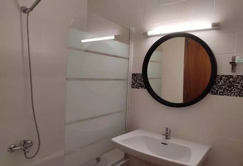 Отель Hostal Garamar