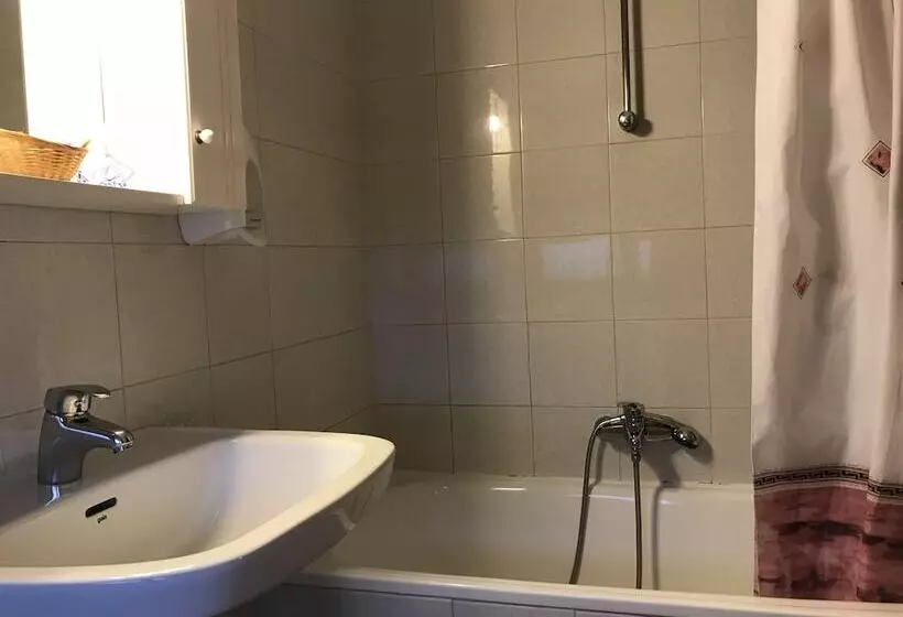 Hotel Hostal Los Angeles