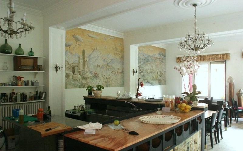 Отель Hostal Montsoliu