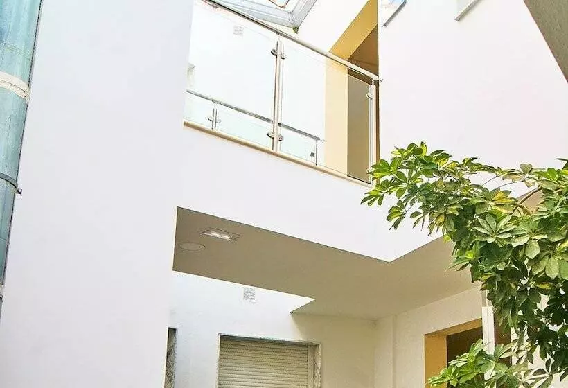 בית מלון כפרי Hostal Restaurante La Nina