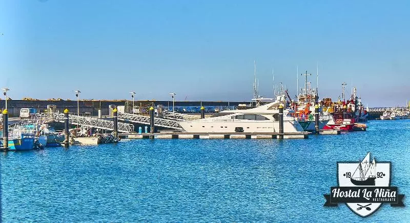 בית מלון כפרי Hostal Restaurante La Nina