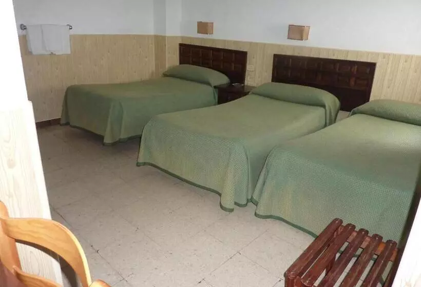 ホテル Pensión Versalles