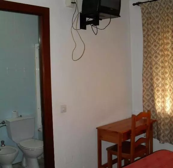 ホテル Pensión Versalles