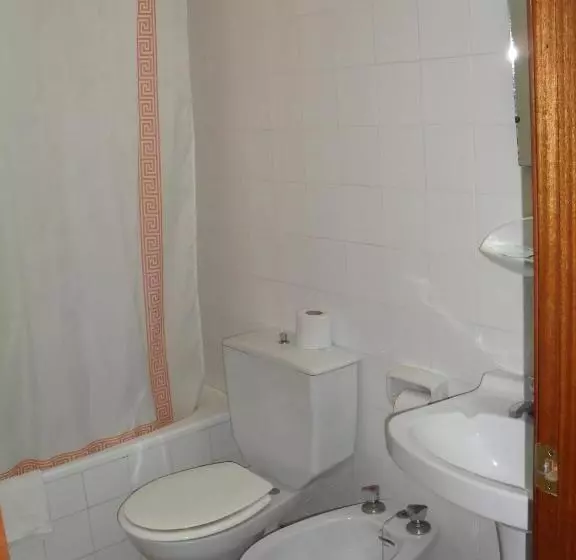 ホテル Pensión Versalles