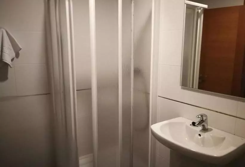 בית מלון כפרי Pension Restaurante La Bombilla