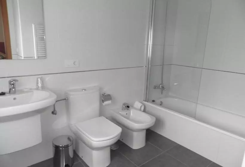 בית מלון כפרי Pension Restaurante La Bombilla