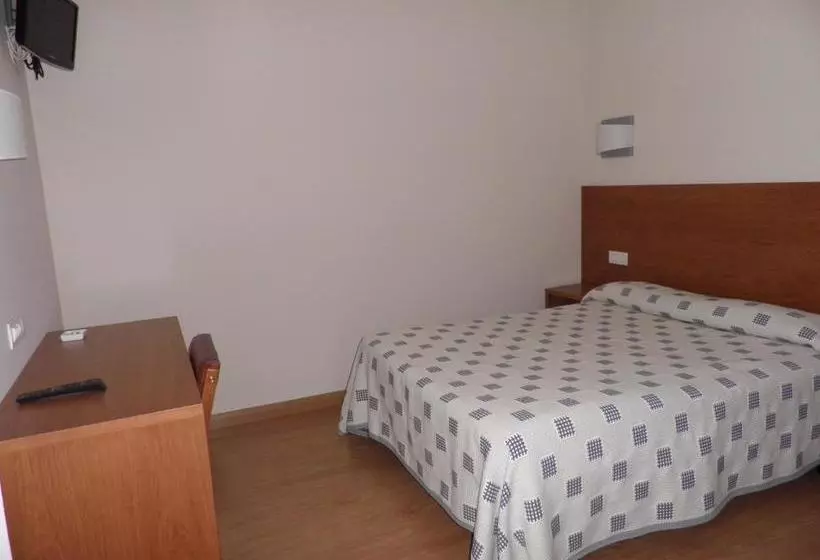 בית מלון כפרי Pension Restaurante La Bombilla