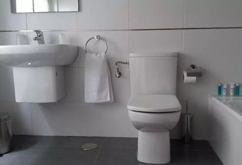 בית מלון כפרי Pension Restaurante La Bombilla