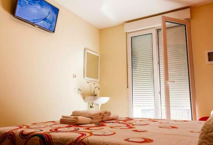 Отель Pension Teresa