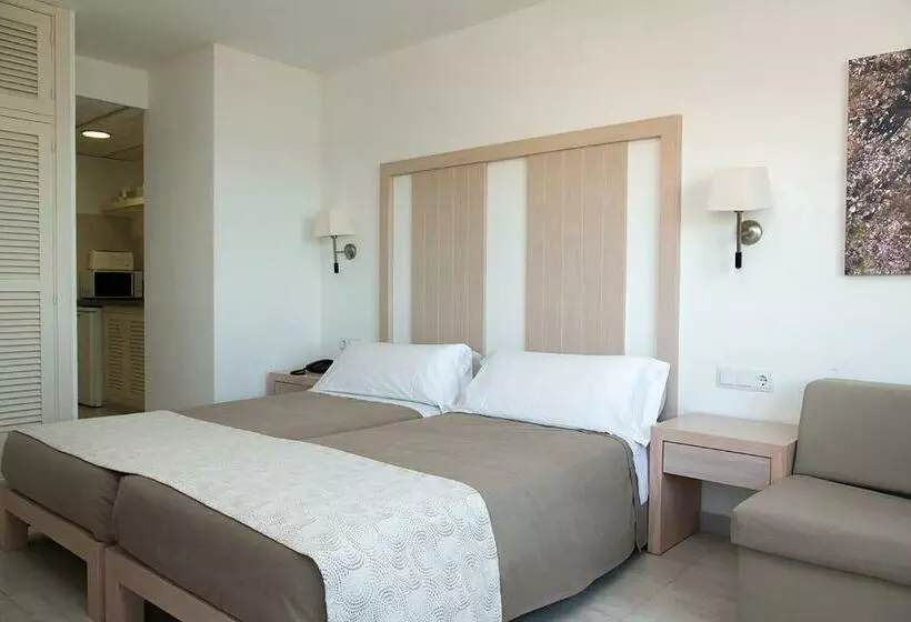 בית מלון כפרי Apartamentos Es Caló