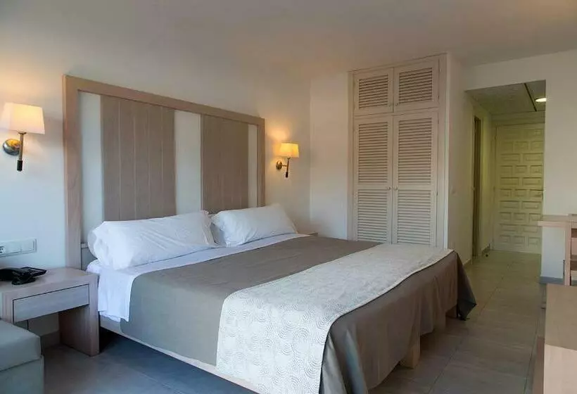 בית מלון כפרי Apartamentos Es Caló