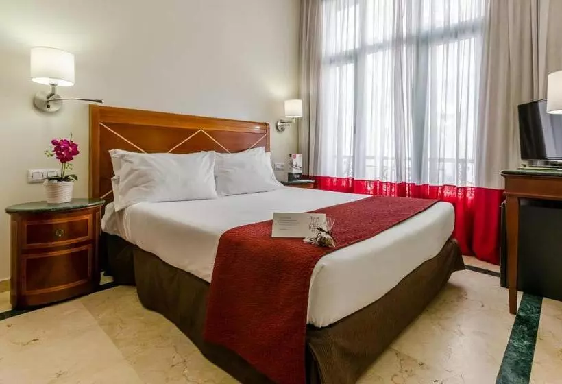 Отель Exe Laietana Palace