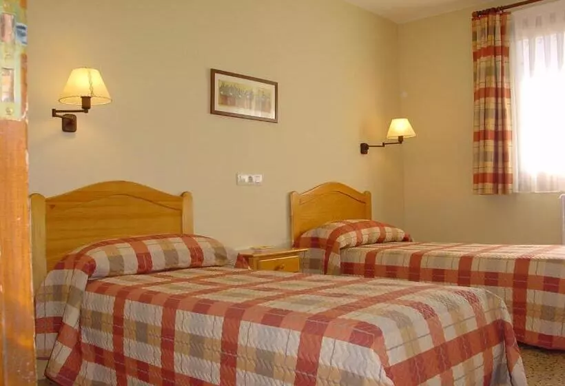 בית מלון כפרי Hostal Cal Batista