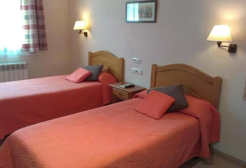 בית מלון כפרי Hostal Cal Batista