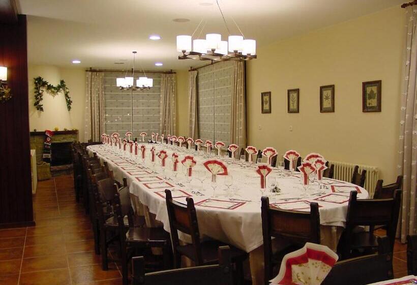 호텔 Hostal Cal Batista