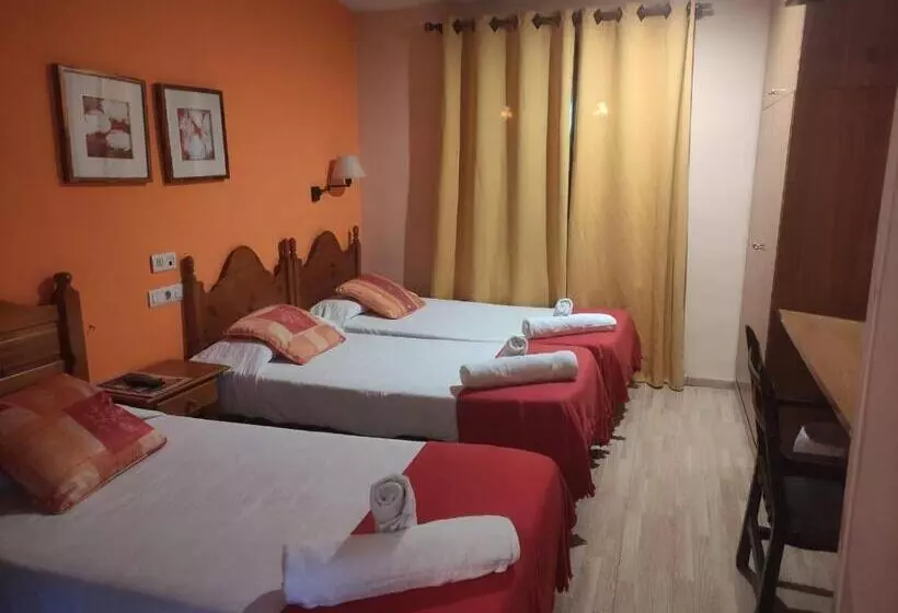 בית מלון כפרי Hostal Cal Batista