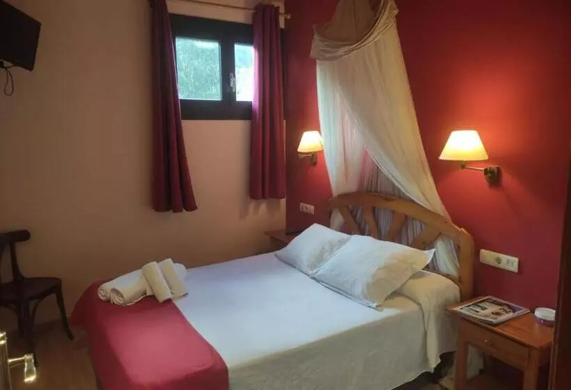 בית מלון כפרי Hostal Cal Batista