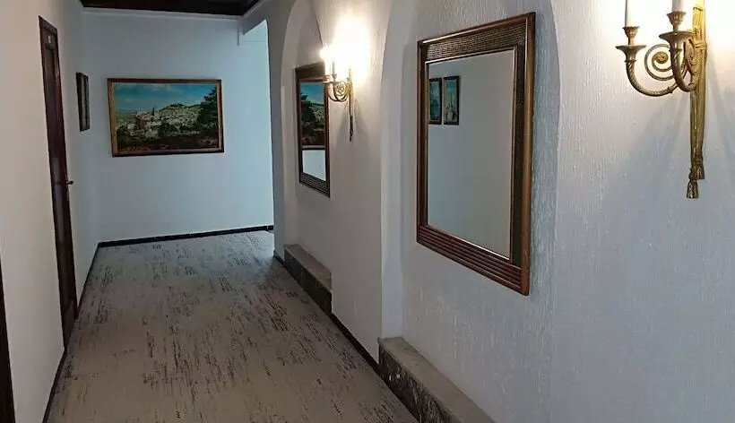 Отель Hostal Ca S Bombu