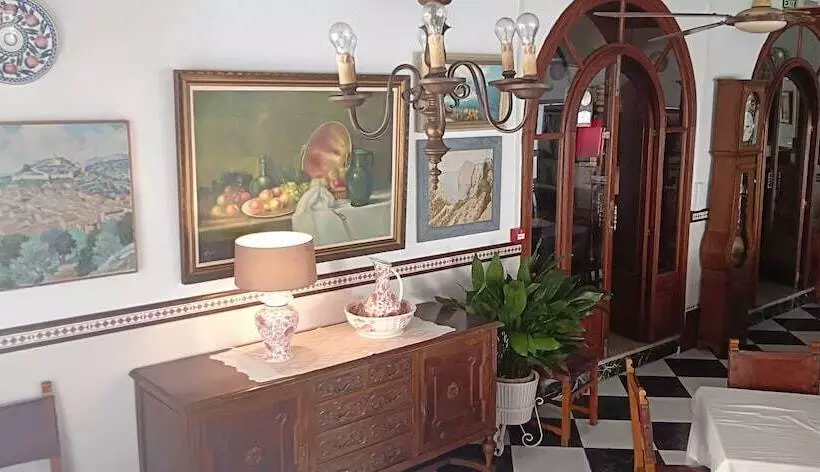 Отель Hostal Ca S Bombu