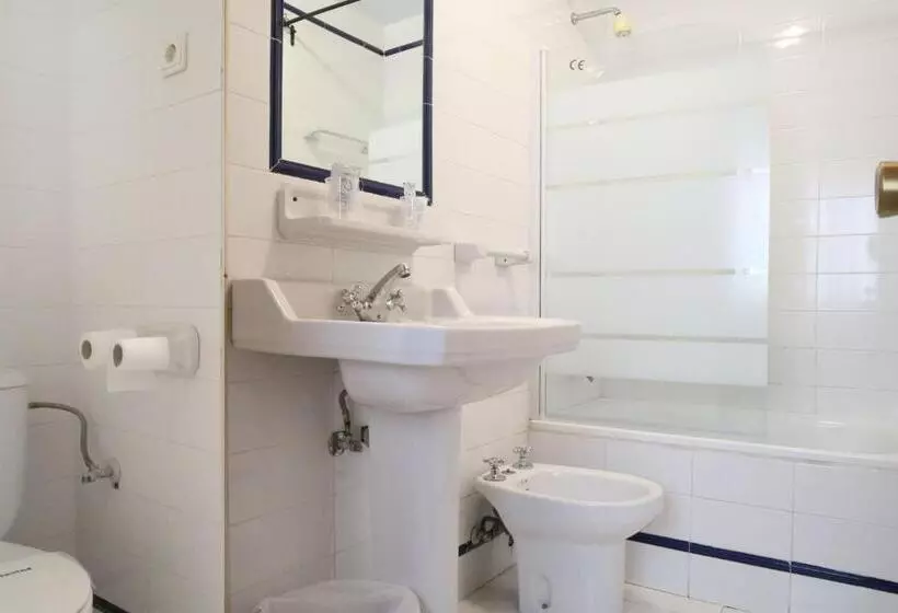 فندق Hostal Victoria