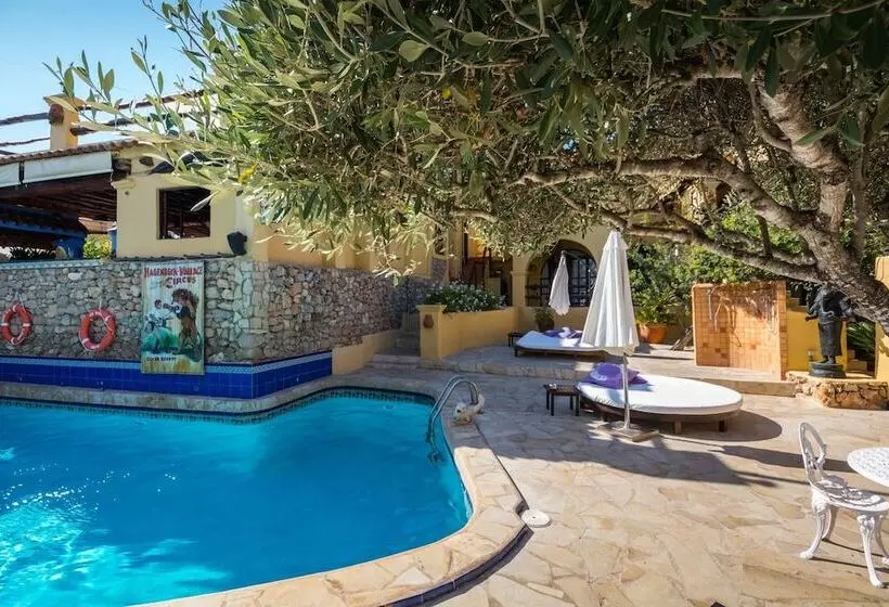 בית מלון כפרי Pikes Ibiza - Adults Only