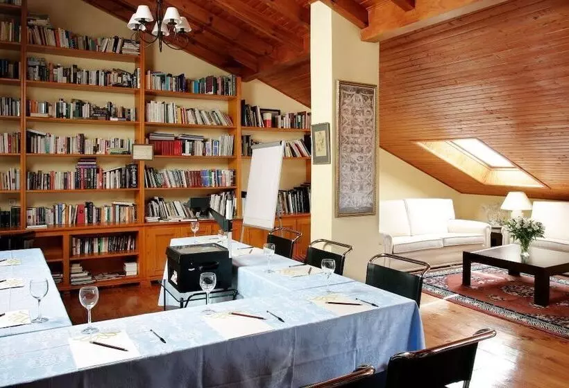 Отель El Milano Real