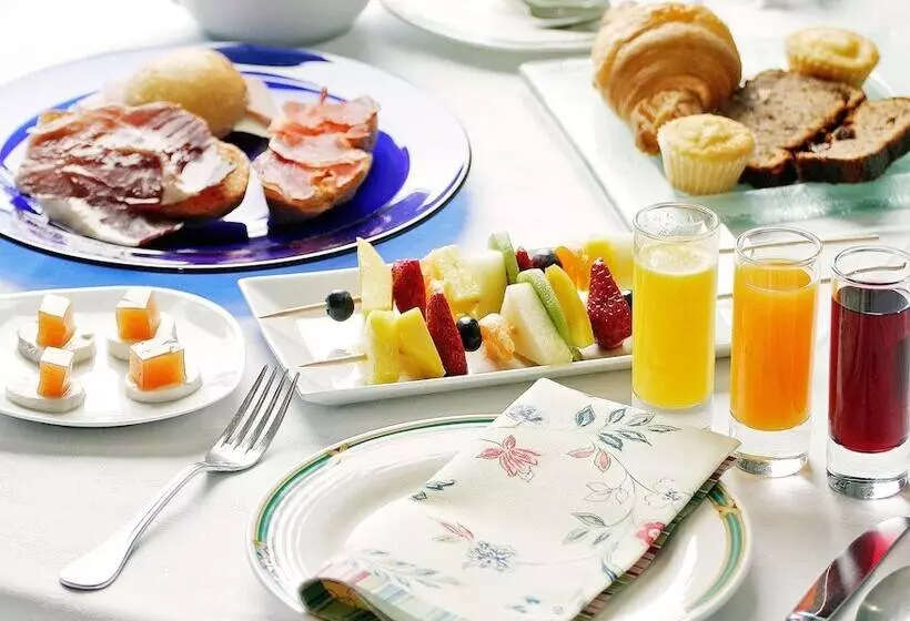 Отель El Milano Real