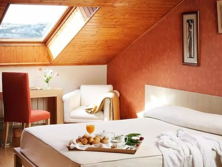 Отель El Milano Real