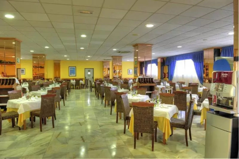 Apartamentos La Mirage