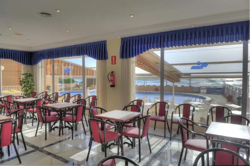 Apartamentos La Mirage