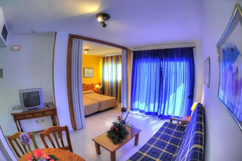 Apartamentos La Mirage